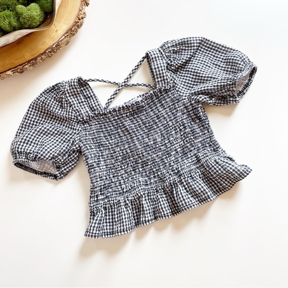 Nordstrom Other - • Nordstrom Gingham Peasant Top • 10/12